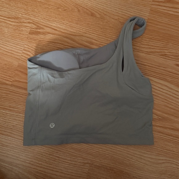 Lululemon Top - Picture 3 of 3